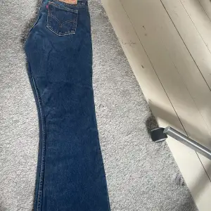 Levis vintage jeans (går ej få tag på eller köpa längre)  Passar någon som är runt 165-170
