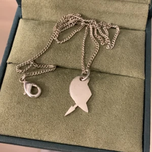 L8H halsband - Maria likande halsband. Äkta silver! Köpt från Lotta Hasselblad 💕💕