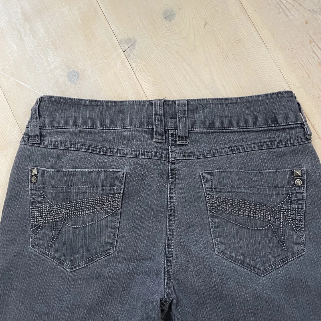 Gråa Lågmidjade bootcut jeans - 91