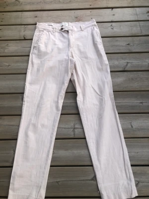 Linnebyxor - Galet sköna linnebyxor från Jack & Jones Köpta förra sommaren Säljer pga för små