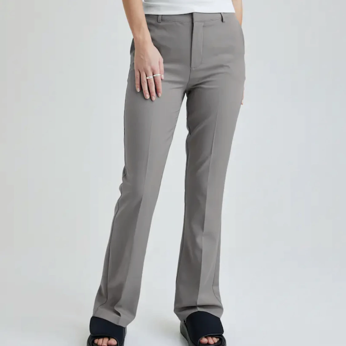 Oanvända Kostymbyxor Vilma 