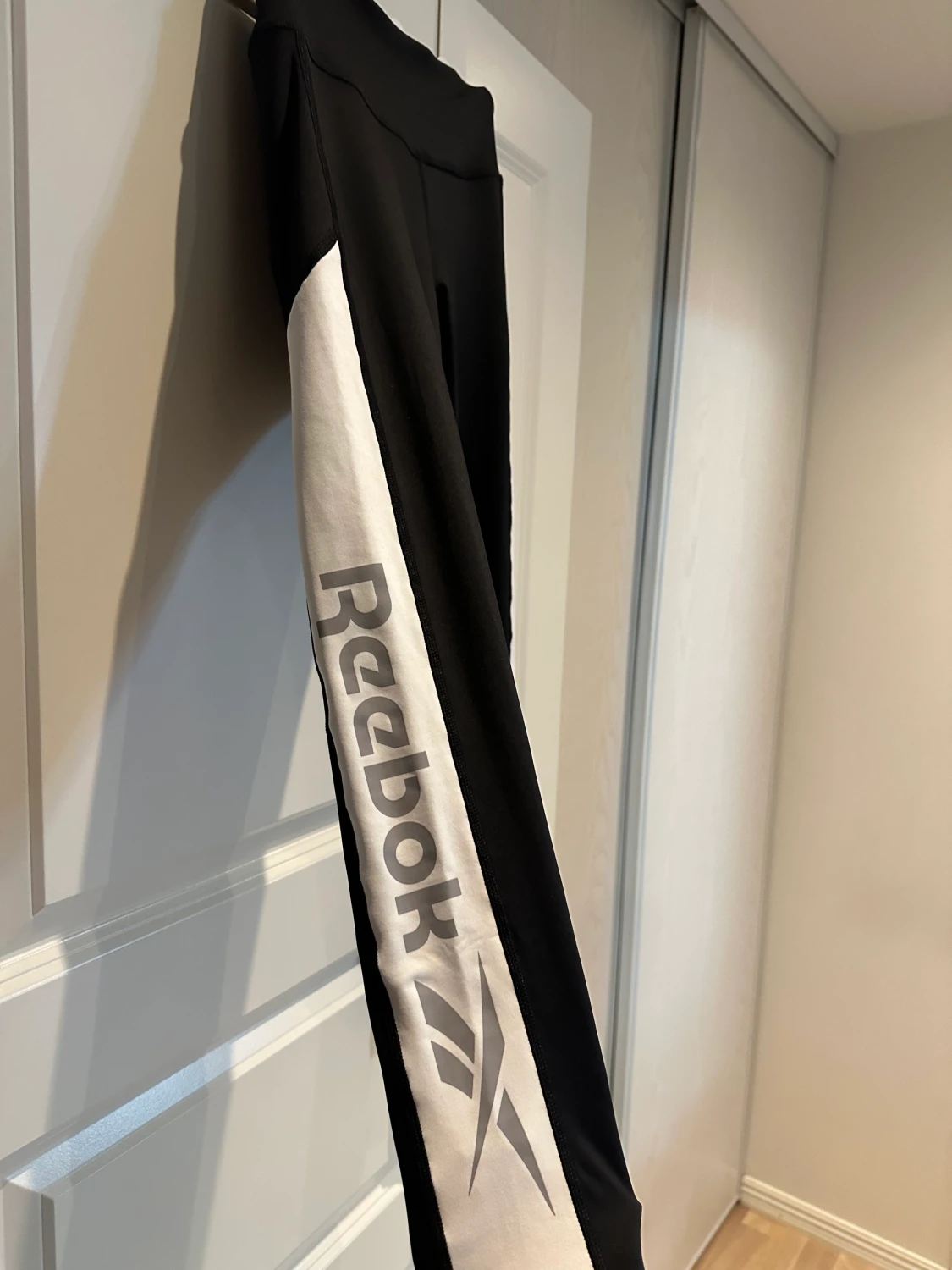 Nya träningstights från Reebok  - 90