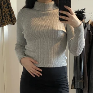 Polotröja - Fin polo tröja köpt från sellpy!🤍