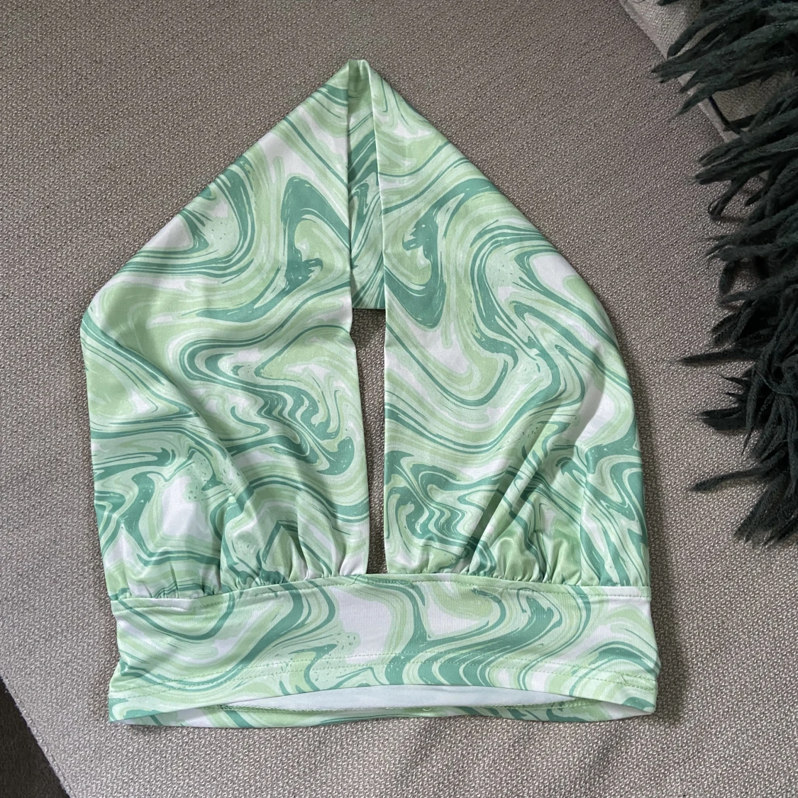 grön halterneck top