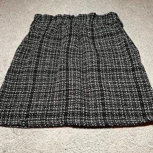 New Skirt  - Den har är brand ny kjol  Jag har inte använt den 