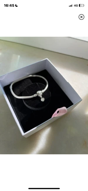 Pandora - Säljer min söta Pandora armband❣️ ny skick❤️
