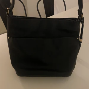 Anna Field väska  - Fin väska från Anna Field 