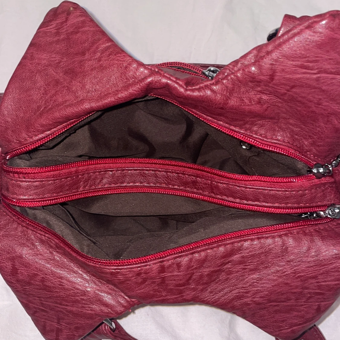 Röd väska - 90