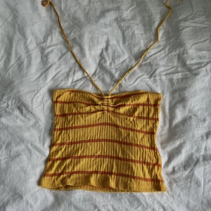 Topp - Fin topp från zara som tyvär inte kommit till användning då det inte är min stil! Inga defekter 