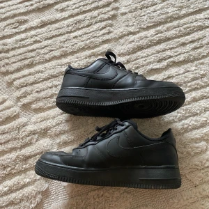 Nike air force - Knappt använda storlek 38,5