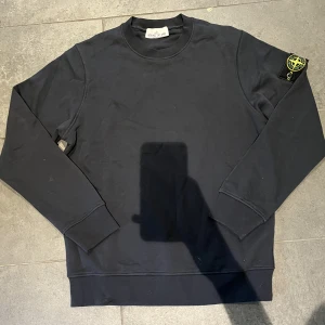 Stone island sweatshirt  - Bra skick, priset kan diskuteras vid snabb affär 