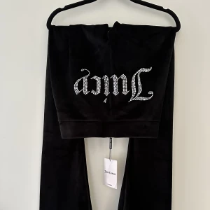 Juicy mjukisbyxor🖤 - Juicy mjukisbyxor med prislappen kvar, endast testad. För små för mig 🖤