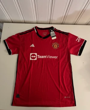 Manchester United fotbollströja  - Manchester United Home 2023/2024 Storlek M