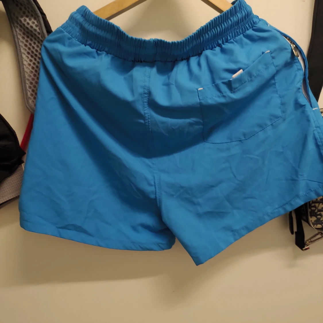 LV streetwear ( logo på shorts lysa fram när den blir blöt) - 90