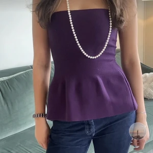 Topp - Så söt topp från zara använd endast en gång, perfekt till fest och middagar❣️❣️❣️ 