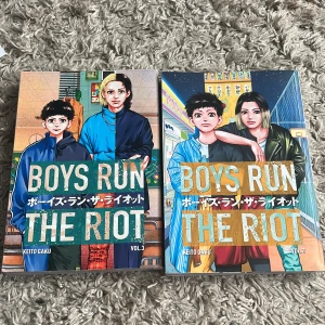 Manga - Säljer 2 och 3 av boys run the riot har även 1 om man vill köpa säljer för 120 kr st och för alla tre st 300 kr