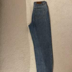 NA-KD jeans i nyskick.  Storlek 36