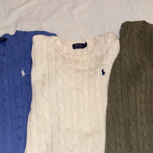 Tre st Ralph Lauren tröjor - In och kolla på de tre Ralph lauren tröjorna ja säljer!