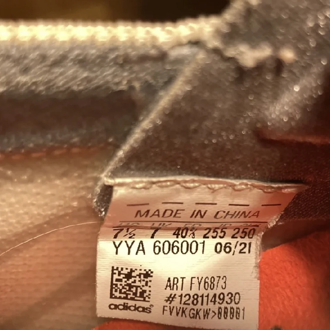 Adidas fotbollsskor  - 91