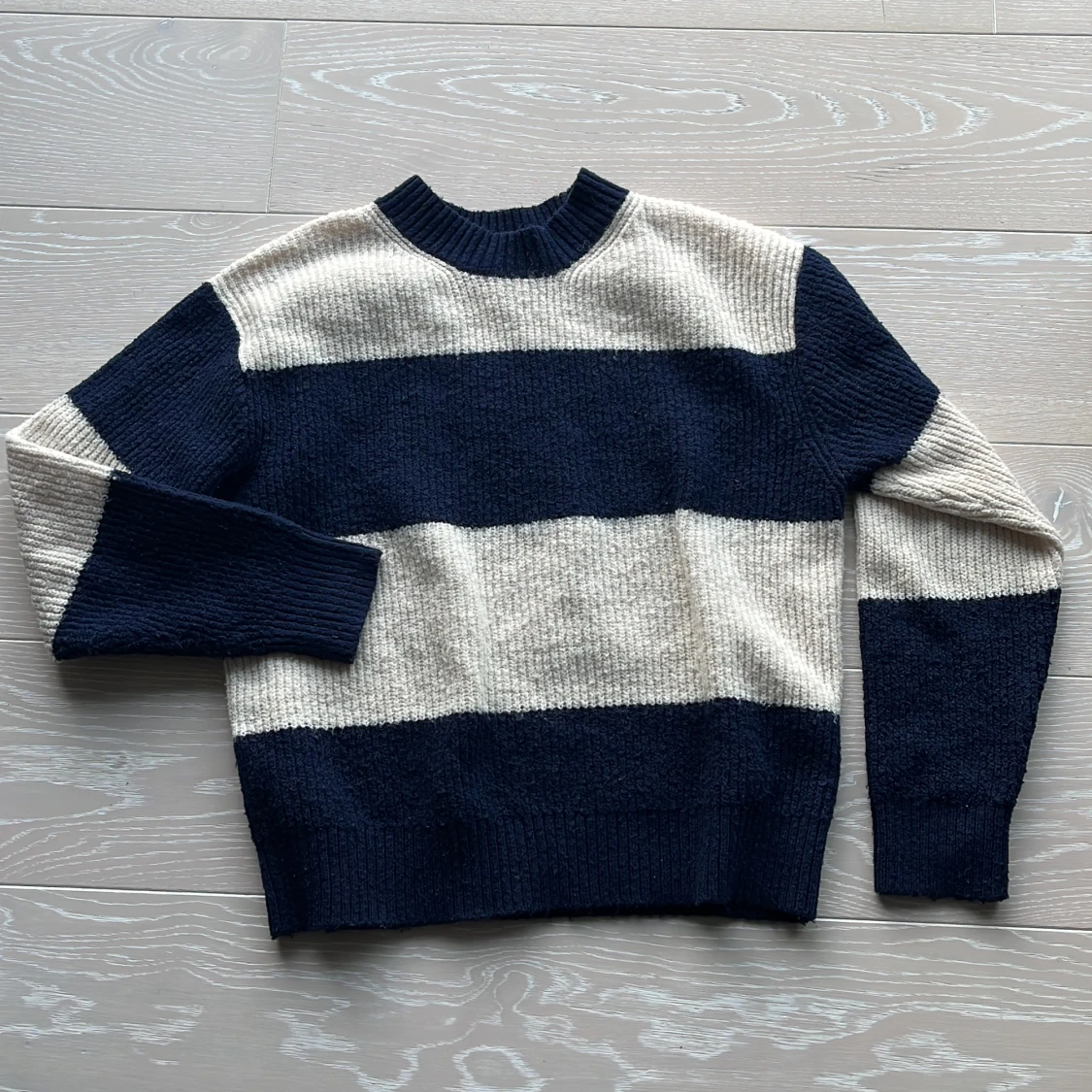 Sweater - 90
