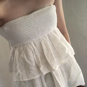 Kjol/topp - Kjol som också går att använda som bandeau topp! Storlek 170 så skulle passa XS/S/M❤️❤️