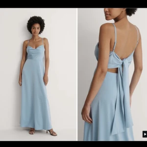 Maxiklänning blå - Köpte den till balen men valde en annan klänning istället och hann inte skicka tillbaka. Så denna är ALDRIG använd, endast testad alltså. Dock har den en reva där fram, men syns ej.  Från nakd, nypris runt 1000kr. 