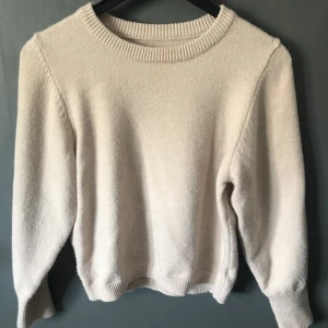 Stickad tröja - Rosa/beige stickad tröja❤️