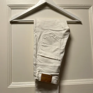 Jeans  - Skinny jeans från Gina tricot High waist  Perfect jeans, Molly  Orginail pris - 359,95kr 