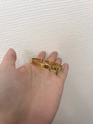 Armband - Fint skick, jättestilrent armband 😍