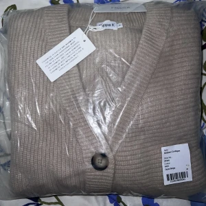 Kofta  - Fellipa k kofta så fin men för står kostar egentligen något med tusen men säljer för mycket bra pris