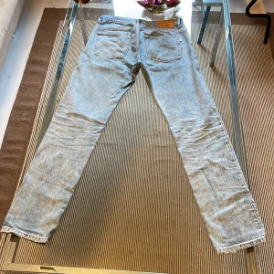 WoodbirdJeans  - Doc Stein Jeans  Midjan 30, längd 34