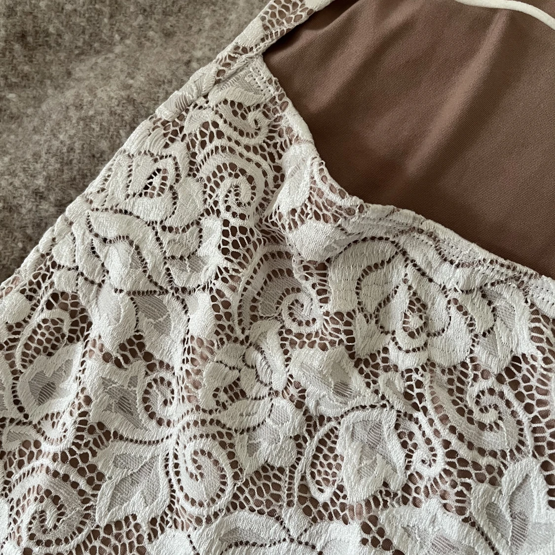 Vit spetsklänning strl S - 91