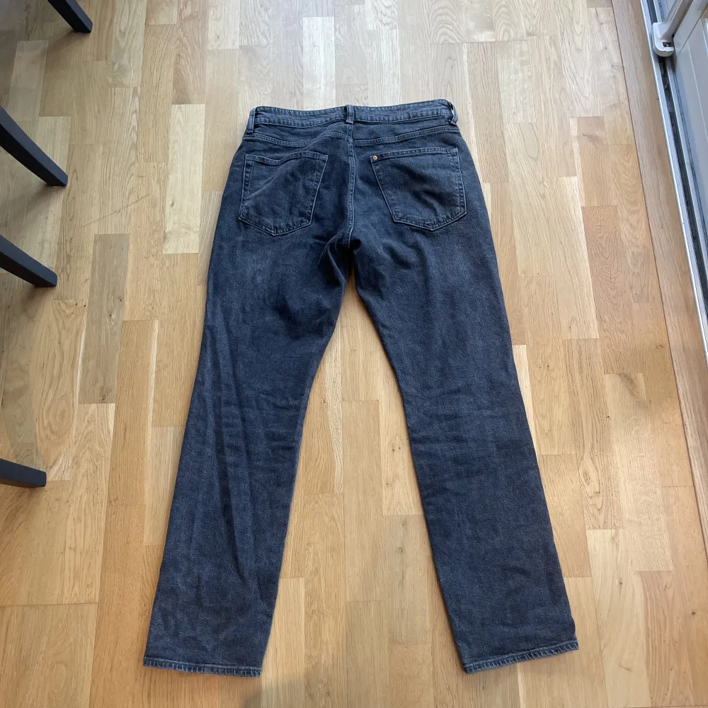 Fina Jeans i bra skick  Reagular fit . Jeans & Byxor.