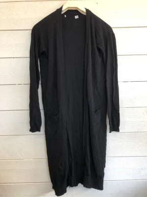 Kofta - Svart superstretchig kofta