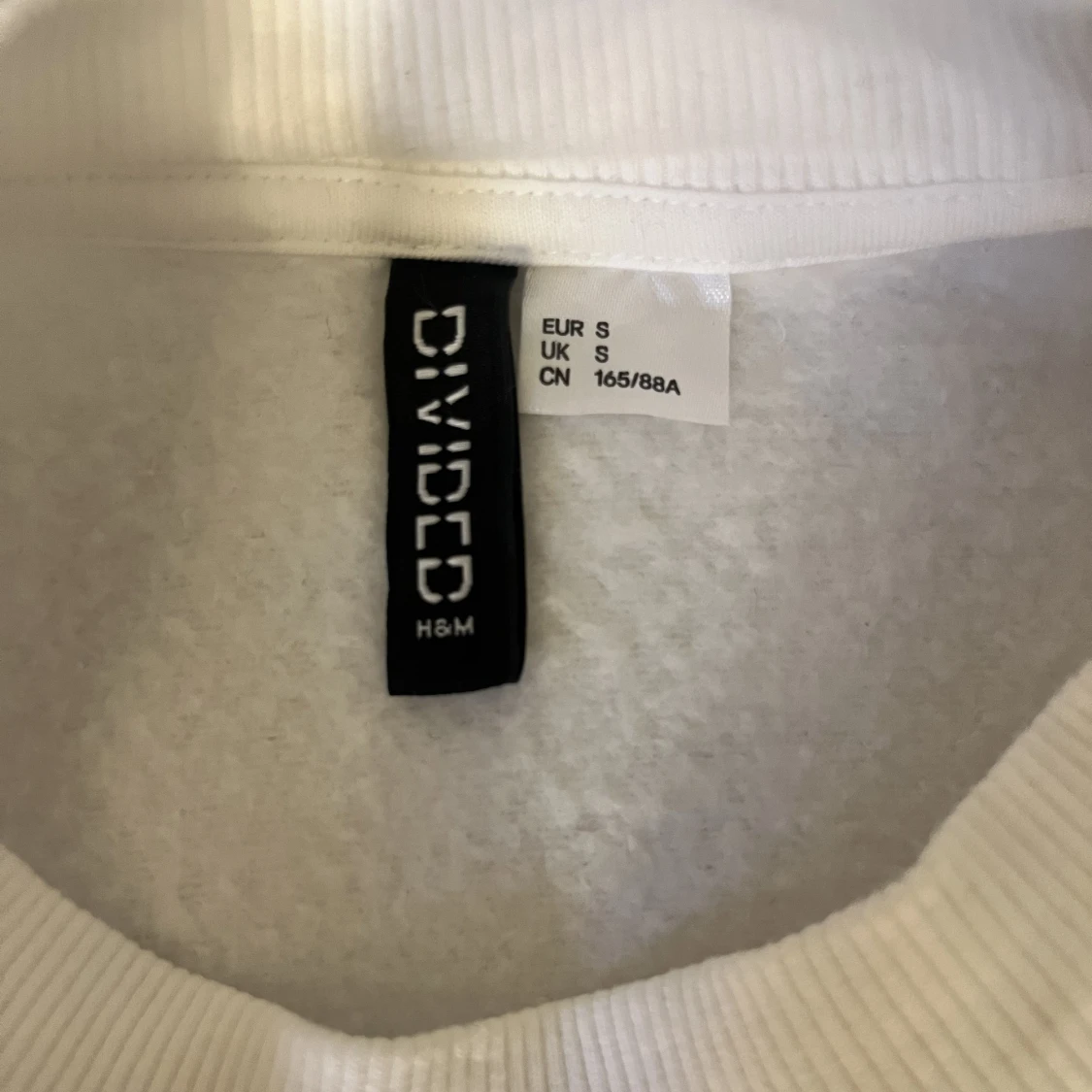 Vit tjocktröja  - 91