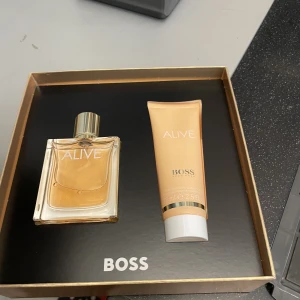 Hugo boss parfym och kräm - Helt oanvänd, oäppnad parfymer. Nypris 850kr