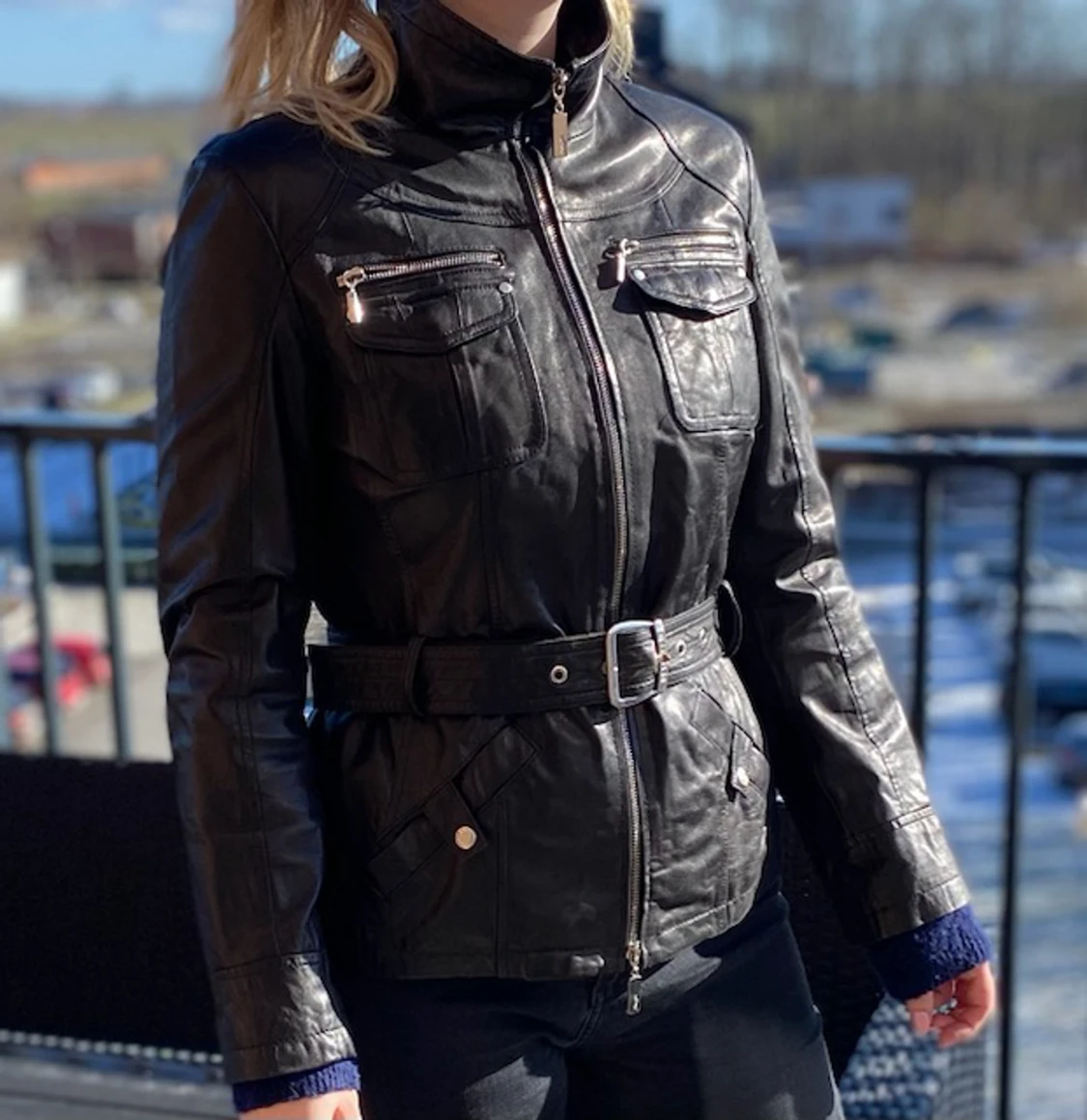 Svart skinnjacka - 90