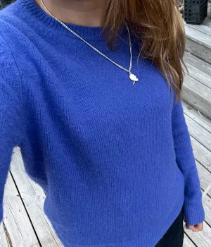 Kasmir tröja zara - Säljer asskön stickad tröja i kasmir💓inte använd mycket💓pris+frakt💓köpt för 1300