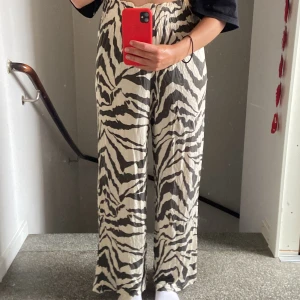 Zebrabyxor - Aldrig använda, högmidjade