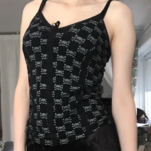 Punk org style linne top - Nästan ny, använd bara en gång.