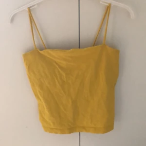 Linne - Gult linne från gina tricot i bra skick. 