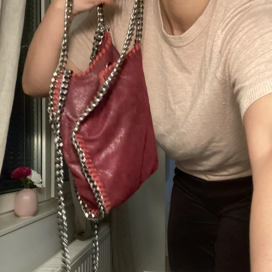 Vinröd väska  - 90