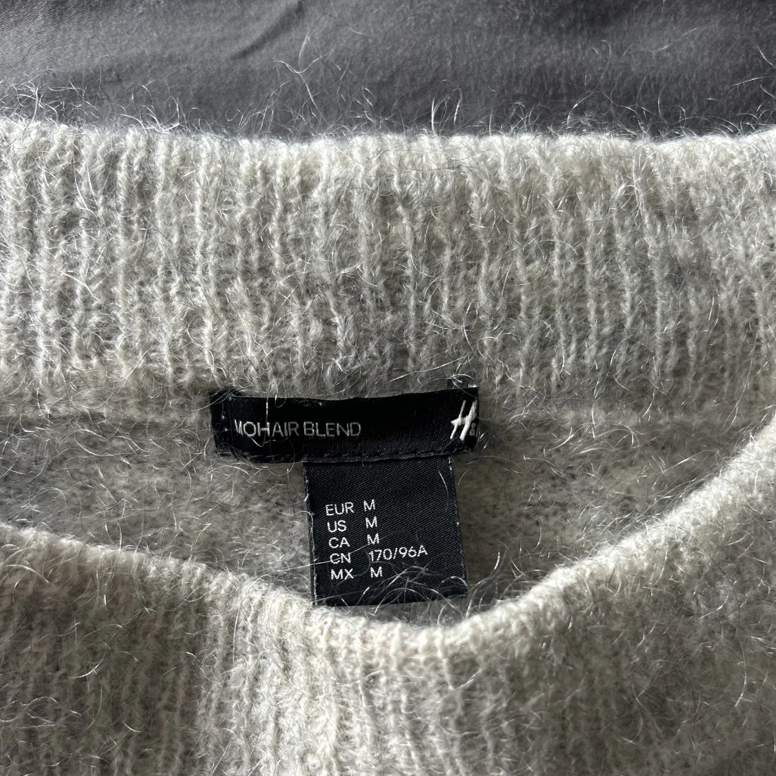 Stickad tröja  - 90