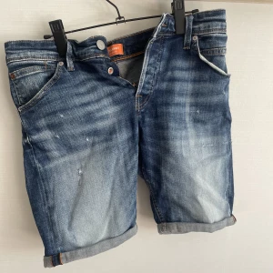 Jack&Jones shorts - Hör av er för mer information och bilder!
