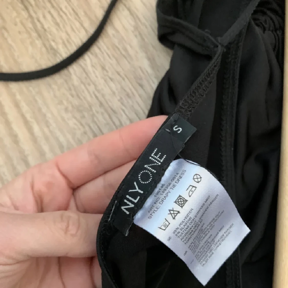 Svart klänning  - 92