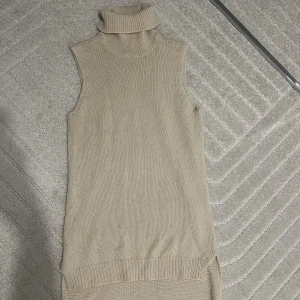 Stickad Polo tröja - Mysigt inför hösten, mjukt material och stretchig