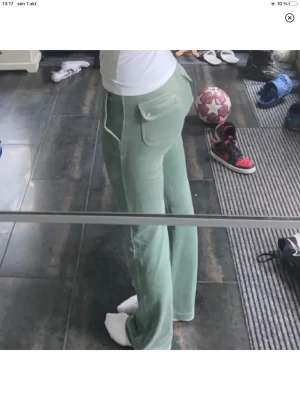 Juciy - Säljer mina Judit byxor eftersom dom inte har kommit till användning, mjukt forfarande och allt sitter det ska priset kan descuteras köpte för 1200kr säljer för 450kr storlek s fast passar XS och M 