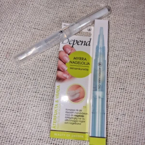 Nagelbandsolja - Helt ny och oanvänd. Enbart öppnad förpackning för att ta fotot. säljes då jag har för många nagelbandsoljor🥰