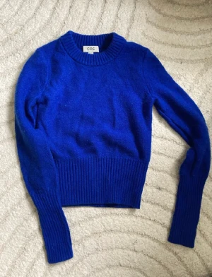 Cos tröja  - Cos wool jumper. Good condition, size xs