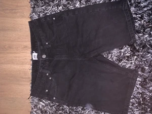 Jeans shorts - Jeans shorts från Lager 157. Passade ej mig